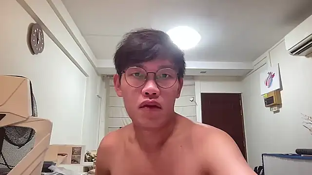 Passionatetwink2 online show from August 4, 9:56 am