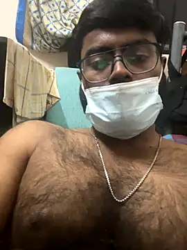 Snapshot of DJLOVE280825 chatting on December 3, 9:35 pm DJLOVE280825 online show from December 3, 9:35 pm