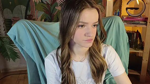 E l i z e  online show from April 8, 5:40 am