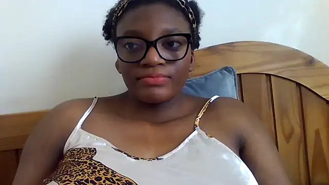 Snapshot of SexyGemBeautyX chatting on September 8, 5:45 pm SexyGemBeautyX online show from September 8, 5:45 pm