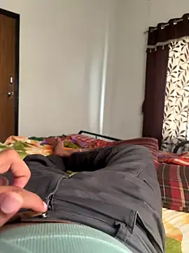 Snapshot of 1995Pk chatting on October 17, 10:51 am 1995Pk online show from October 17, 10:51 am