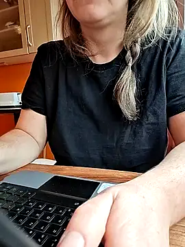 Horny mummy online show from February 25, 8:13 am