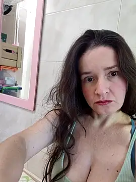 Snapshot of _anita_rojas chatting on February 1, 2:48 pm anita rojas online show from February 1, 2:48 pm