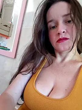 Snapshot of _anita_rojas chatting on February 11, 2:33 pm anita rojas online show from February 11, 2:33 pm