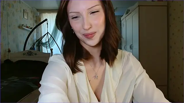 RuxaShade online show from March 24, 6:29 am