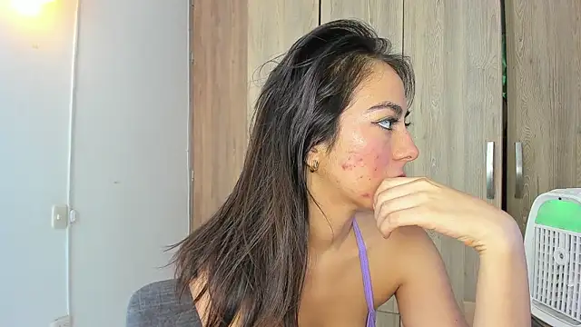 horny adiction online show from April 19, 6:43 pm