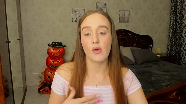 SabrinaCandi online show from November 6, 3:29 am