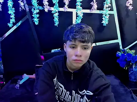 Snapshot of Bruno_Cruzz chatting on September 14, 2:33 am Bruno Cruzz online show from September 14, 2:33 am