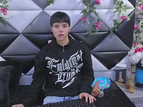 Snapshot of Bruno_Cruzz chatting on October 25, 2:41 am Bruno Cruzz online show from October 25, 2:41 am