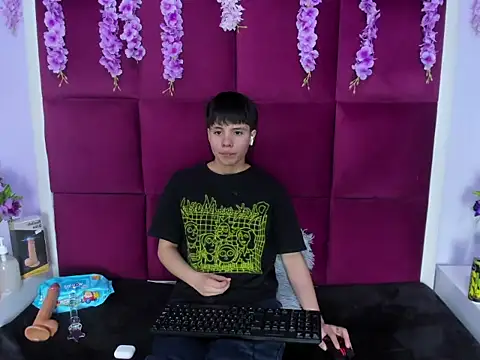 Snapshot of Bruno_Cruzz chatting on October 30, 2:24 am Bruno Cruzz online show from October 30, 2:24 am