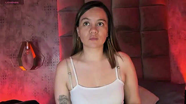 Sky Junne online show from February 13, 4:58 pm