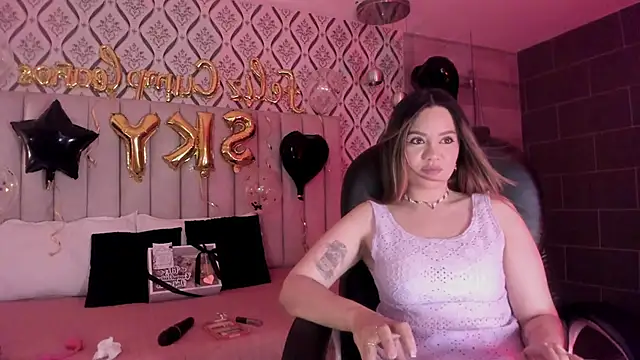 Sky Junne online show from February 28, 6:42 pm