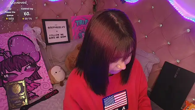 sophiievv online show from November 3, 7:04 pm