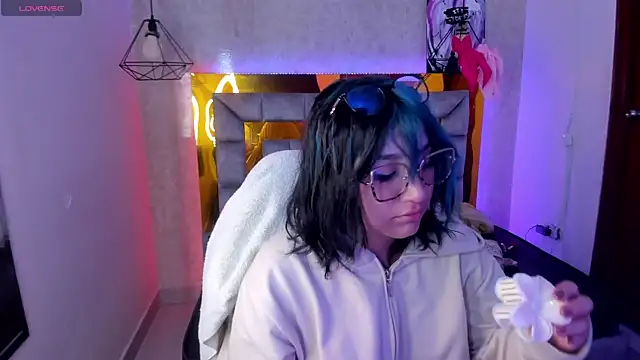 Snapshot of sophiievv chatting on February 24, 11:25 pm sophiievv online show from February 24, 11:25 pm