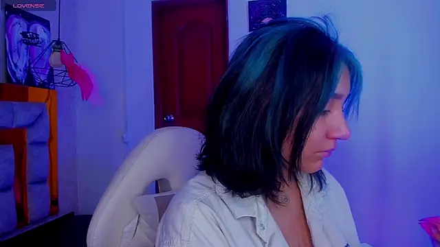 Snapshot of sophiievv chatting on February 28, 7:37 pm sophiievv online show from February 28, 7:37 pm