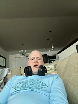 1Silverfox4you online show from January 12, 9:47 am