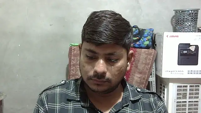 Snapshot of Ajmersingh335512 chatting on May 12, 3:53 pm Ajmersingh335512 online show from May 12, 3:53 pm