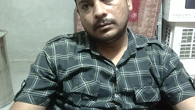 Snapshot of Ajmersingh335512 chatting on May 16, 6:21 am Ajmersingh335512 online show from May 16, 6:21 am