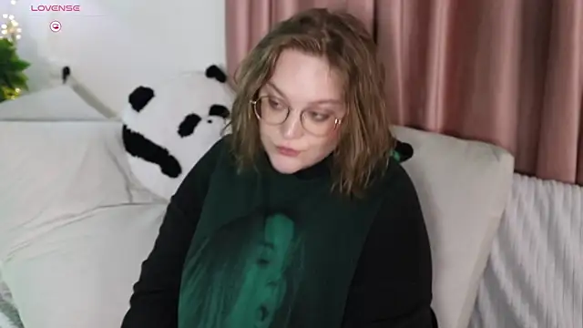 Snapshot of Alissa_S chatting on March 18, 11:19 am Alissa S online show from March 18, 11:19 am