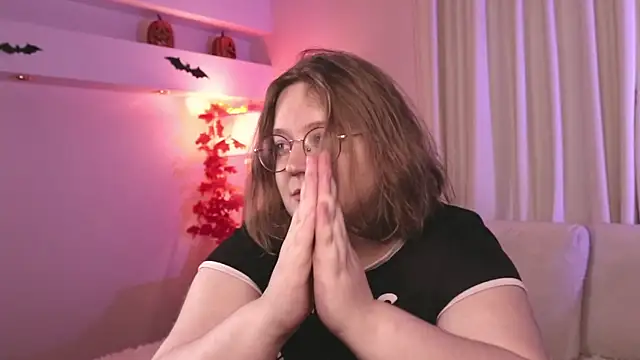 Snapshot of Alissa_S chatting on October 30, 4:52 pm Alissa S online show from October 30, 4:52 pm