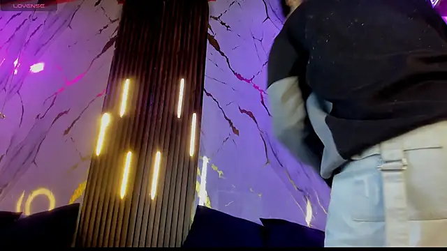 VictoriaDuart online show from September 25, 7:50 pm