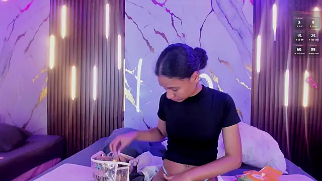 VictoriaDuart online show from November 26, 8:21 pm