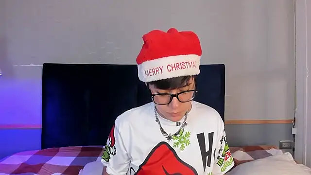 Tsuki Maru online show from December 3, 7:23 pm