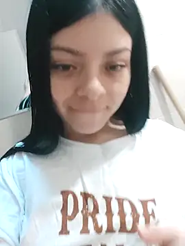 Snapshot of LunaJacobs chatting on October 8, 7:33 pm LunaJacobs online show from October 8, 7:33 pm