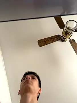 Snapshot of Luck__090 chatting on September 8, 4:39 pm Luck 090 online show from September 8, 4:39 pm