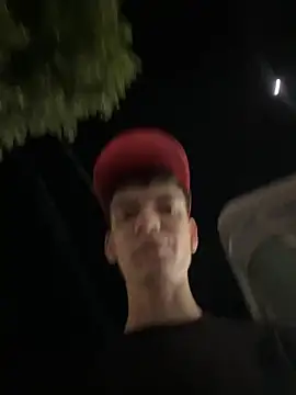 Snapshot of Luck__090 chatting on September 10, 5:07 am Luck 090 online show from September 10, 5:07 am