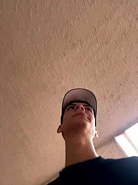 Snapshot of Luck__090 chatting on September 11, 12:49 pm Luck 090 online show from September 11, 12:49 pm