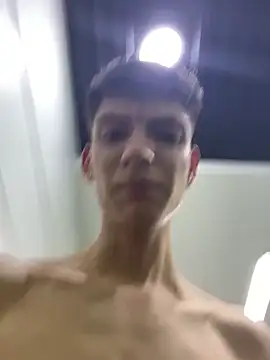 Snapshot of Luck__090 chatting on September 21, 2:35 am Luck 090 online show from September 21, 2:35 am