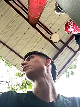 Snapshot of Luck__090 chatting on September 22, 7:05 pm Luck 090 online show from September 22, 7:05 pm