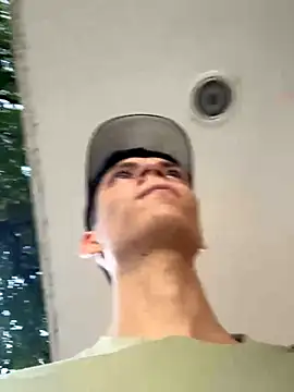 Snapshot of Luck__090 chatting on October 8, 9:23 pm Luck 090 online show from October 8, 9:23 pm