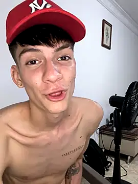 Snapshot of Luck__090 chatting on October 25, 2:30 am Luck 090 online show from October 25, 2:30 am