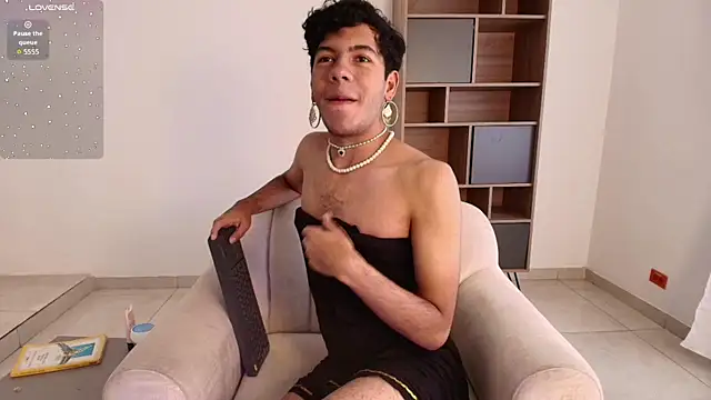 E R O S  online show from November 16, 7:52 pm