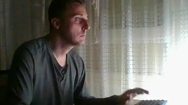 Snapshot of dani878879 chatting on October 31, 8:04 am dani878879 online show from October 31, 8:04 am