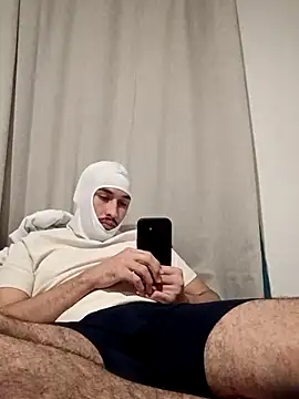 Snapshot of Jadriel23 chatting on September 30, 5:01 am Jadriel23 online show from September 30, 5:01 am