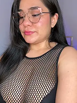 nicole steele online show from July 8, 1:54 am