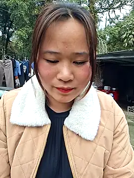 ALIENHR38 online show from February 11, 4:06 am