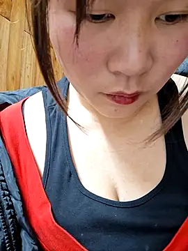 ALIENHR38 online show from March 13, 1:56 am