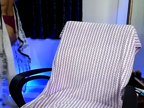 Snapshot of mansi201 chatting on October 1, 12:55 pm mansi201 online show from October 1, 12:55 pm