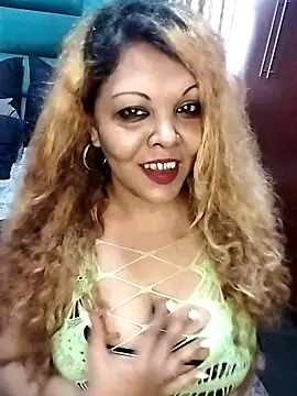 Snapshot of hemilynthomas2467 chatting on November 23, 10:48 am hemilynthomas2467 online show from November 23, 10:48 am