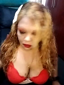 Snapshot of hemilynthomas2467 chatting on December 20, 9:05 am hemilynthomas2467 online show from December 20, 9:05 am