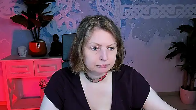 Snapshot of TiffanyBrauny chatting on September 25, 11:03 am TiffanyBrauny online show from September 25, 11:03 am