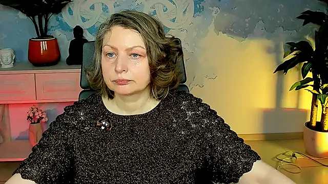 Snapshot of TiffanyBrauny chatting on October 22, 9:53 am TiffanyBrauny online show from October 22, 9:53 am