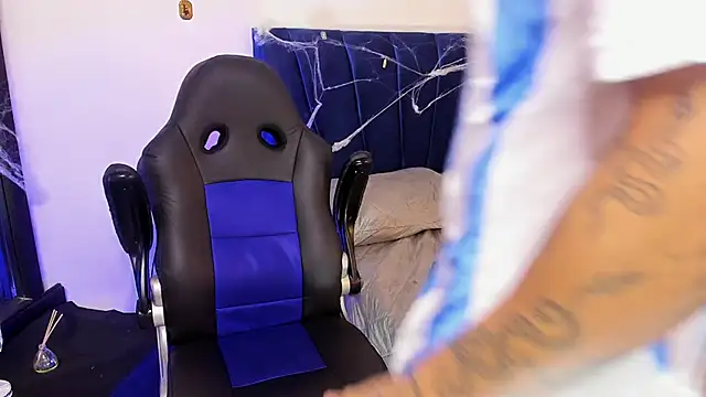 john mystic online show from October 30, 4:36 am