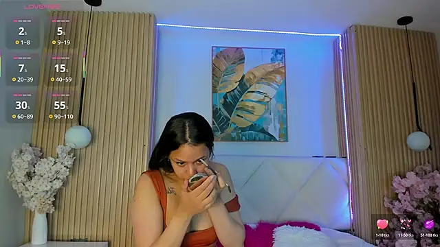 Mila Hank  online show from June 1, 12:29 pm