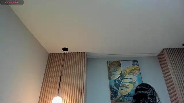 Mila Hank  online show from June 3, 1:25 pm