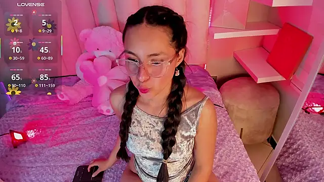 Annie  2 online show from December 4, 3:05 am